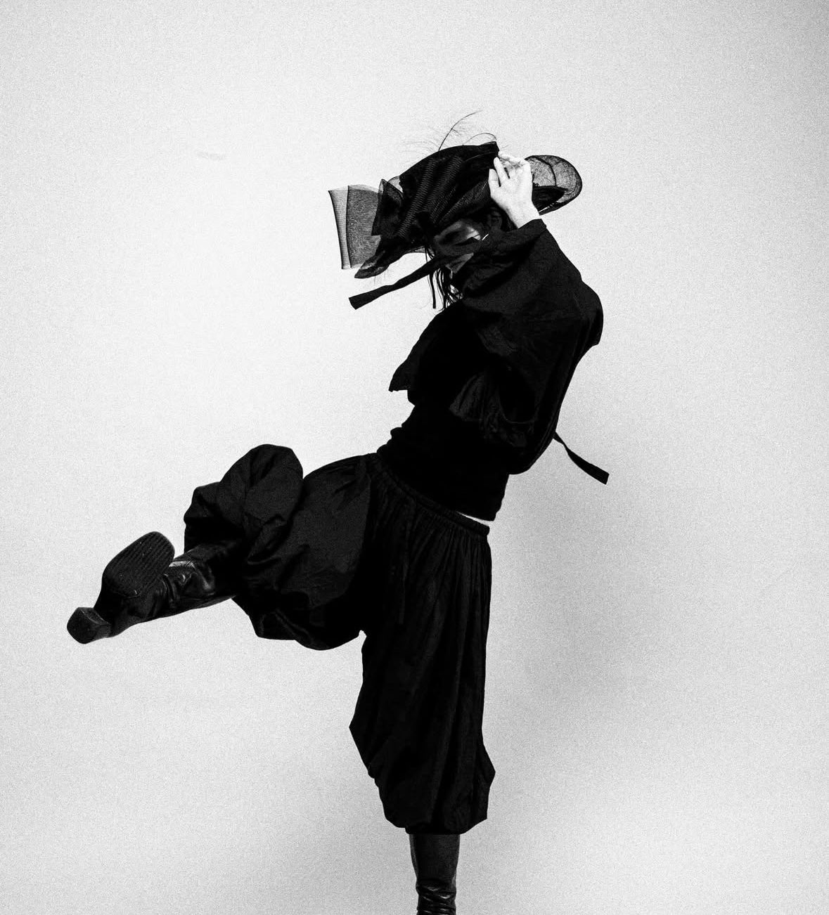 Black Oshi Capri